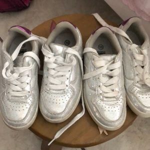 Cotton on kids metallic sneakers 2 pairs